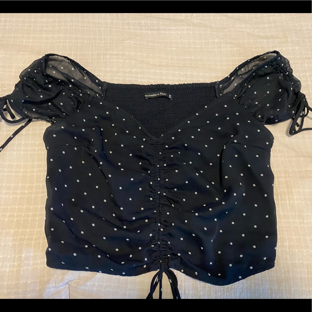 Abercrombie navy cropped top